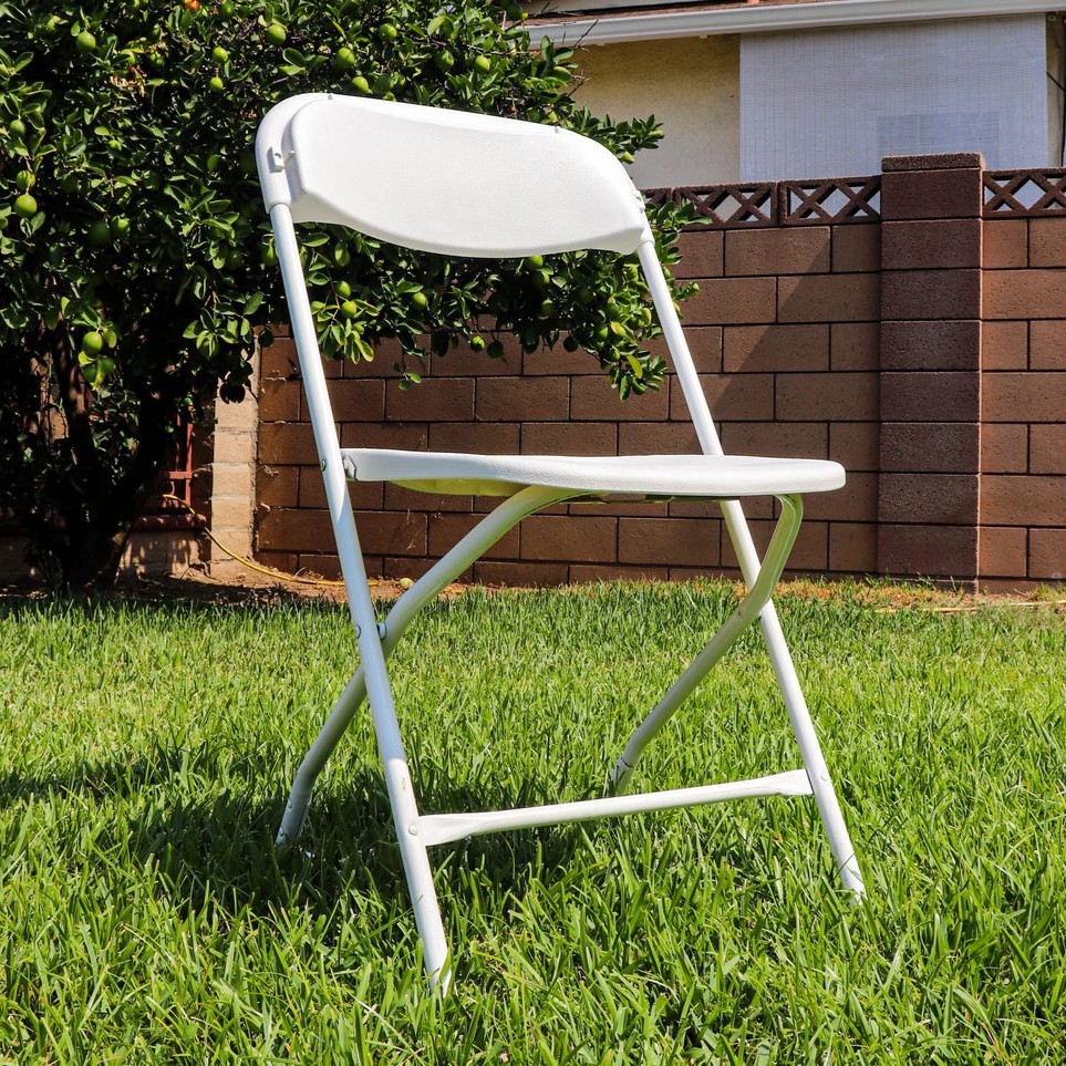 white samsonite plastic folding chair