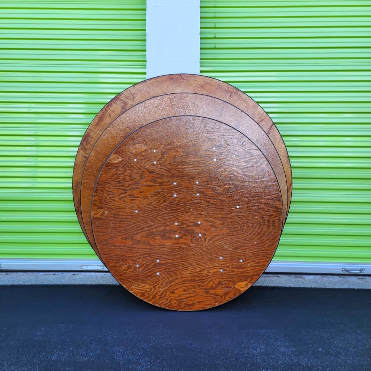 wood round table rentals sizes